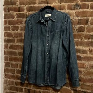 Buck Mason - NEVER WORN Men’s Chambray Button Down